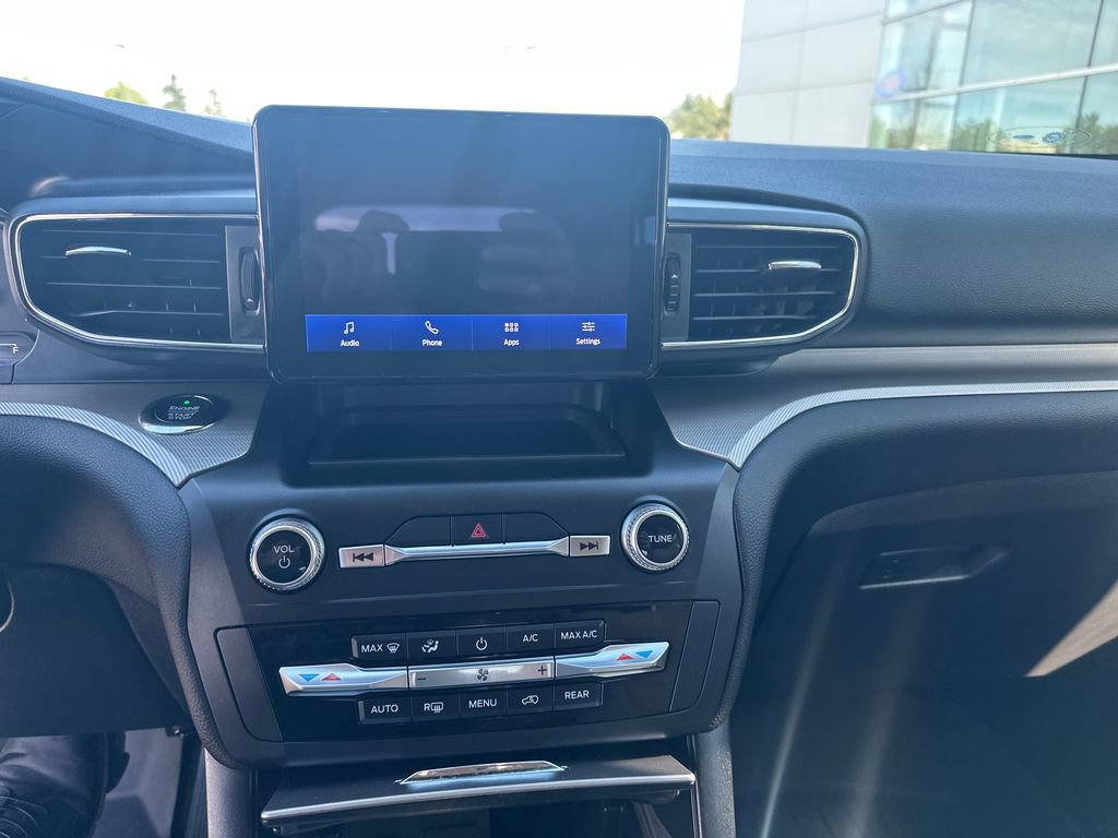 Used 2020 Ford Explorer XLT w/ Equipment Group 202A image 17