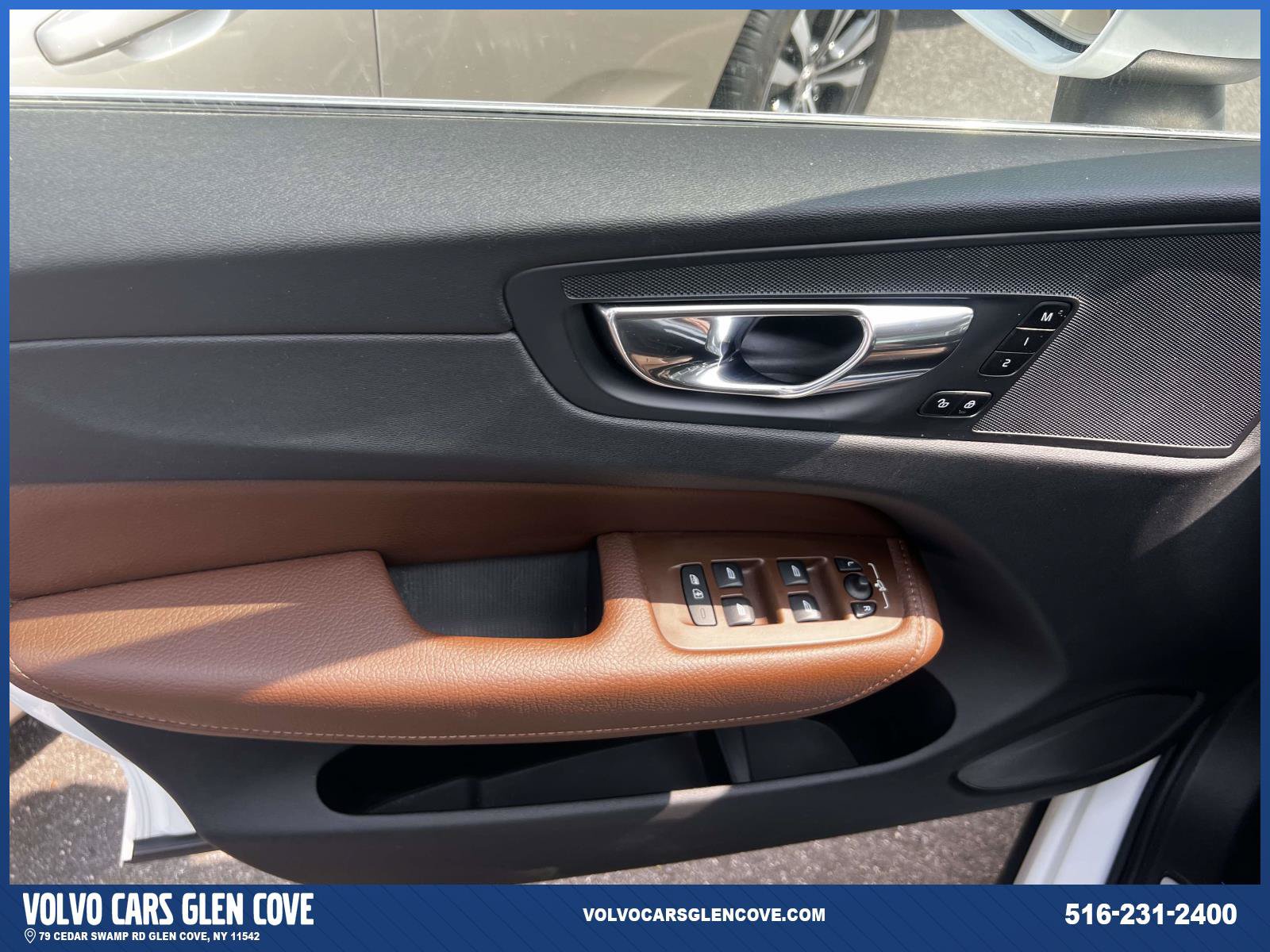 Used 2020 Volvo XC60 T5 Momentum AWD/4WD image 15