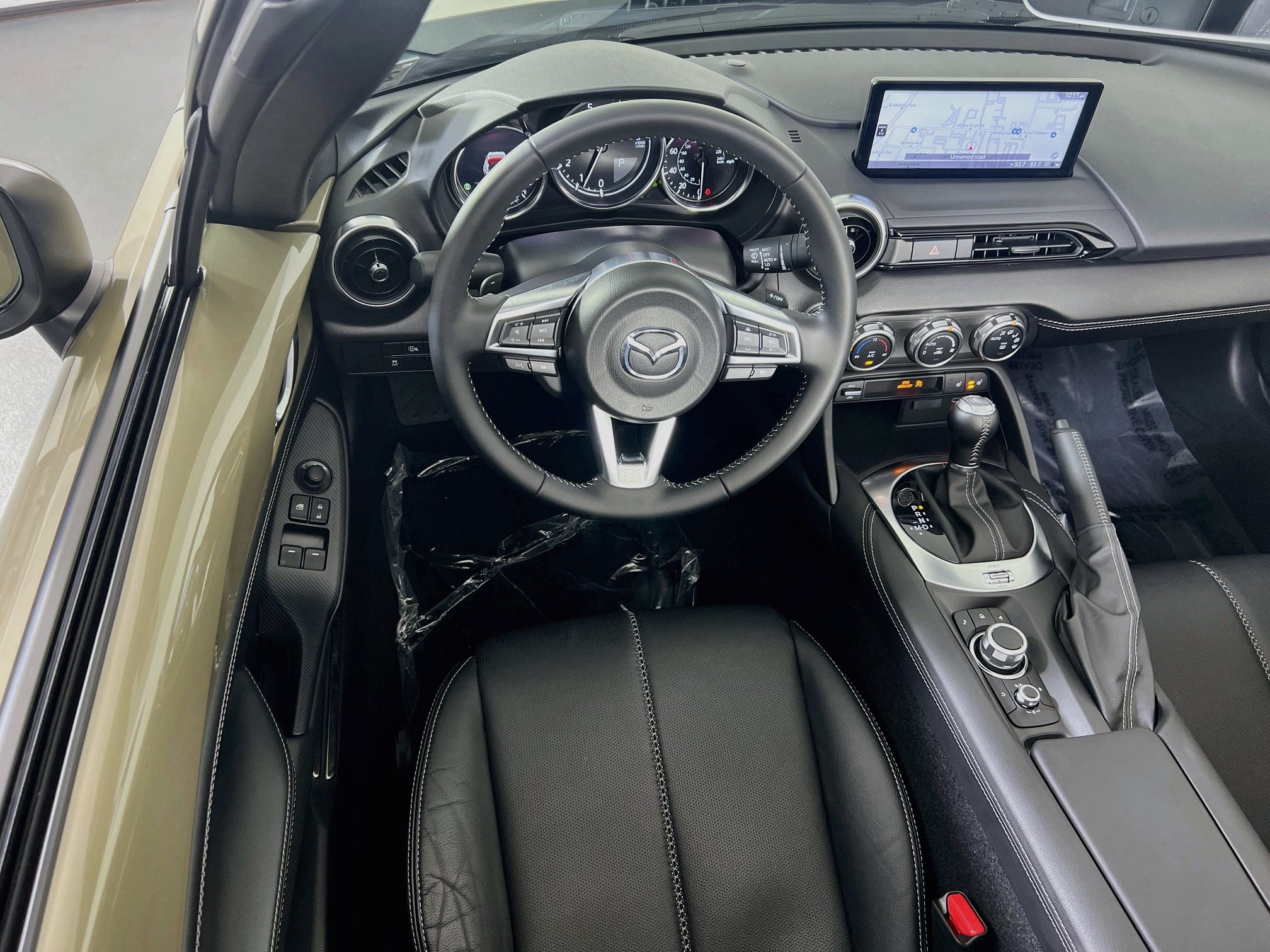 Used 2024 MAZDA MX-5 Miata RF Grand Touring RWD image 22
