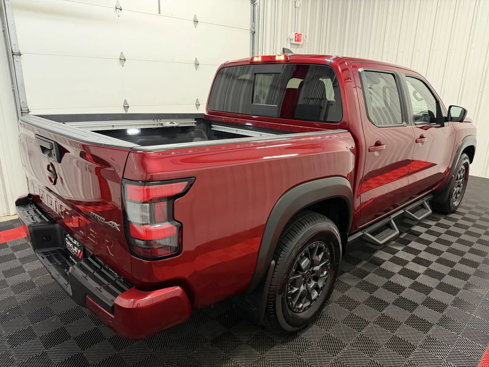 Used 2023 Nissan Frontier PRO-4X w/ Pro-4X Premium Package AWD/4WD image 4