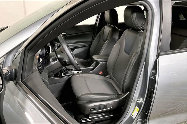 Used 2023 Buick Encore GX Select w/ Sport Touring Package image 24