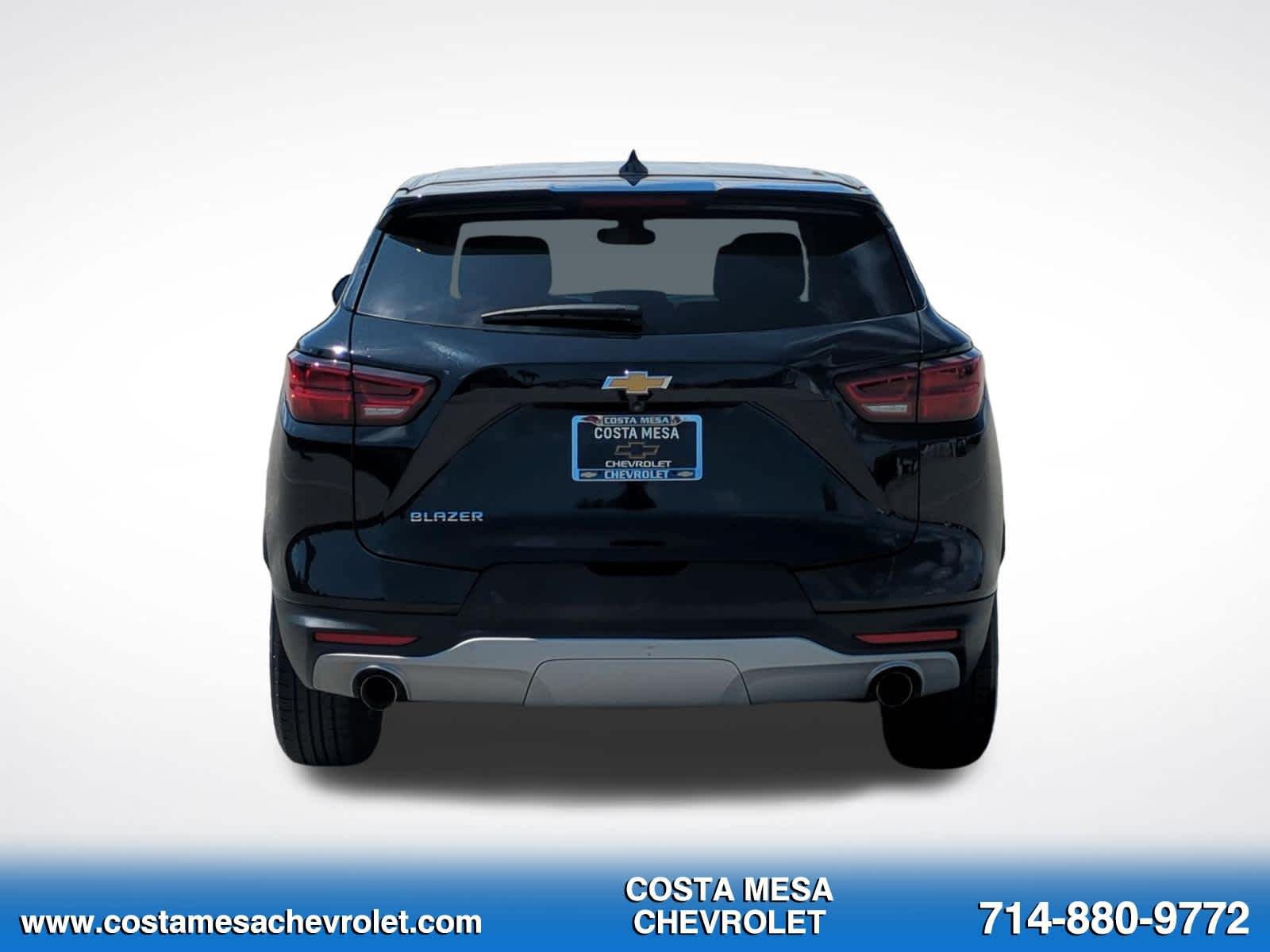 Used 2025 Chevrolet Blazer LT FWD image 6