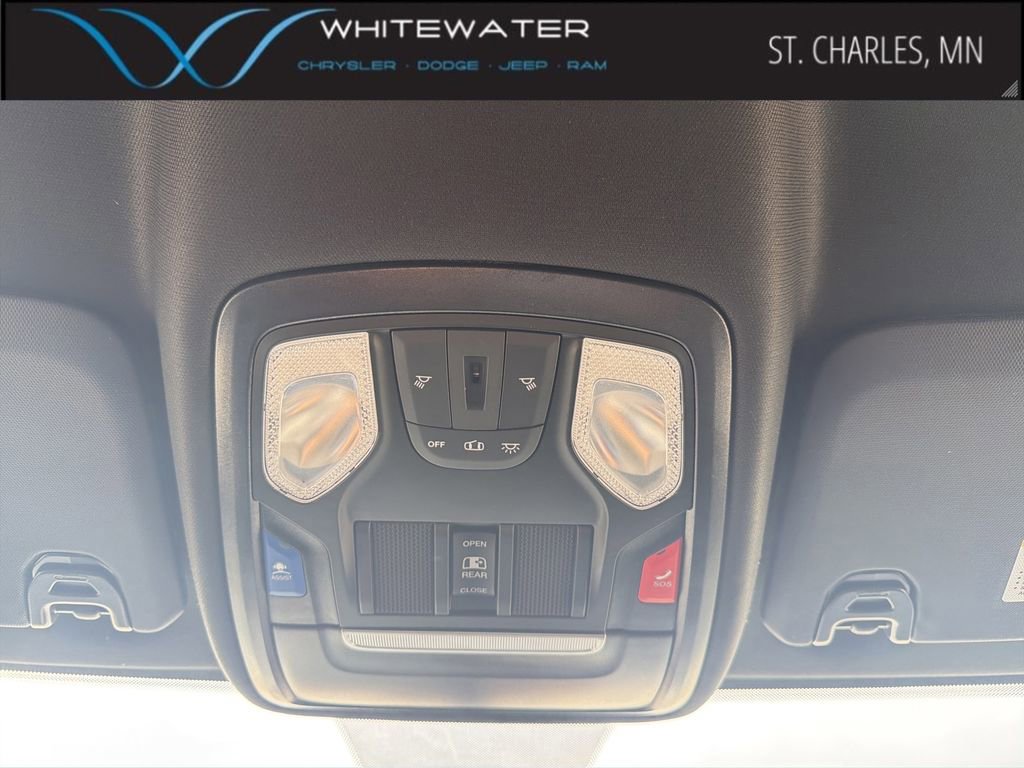 Used 2024 RAM 2500 Tradesman w/ Chrome Appearance Group image 20