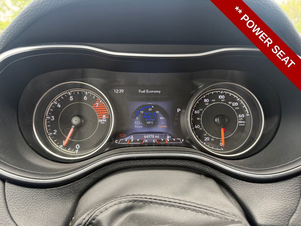 Used 2020 Jeep Cherokee Trailhawk AWD/4WD image 20