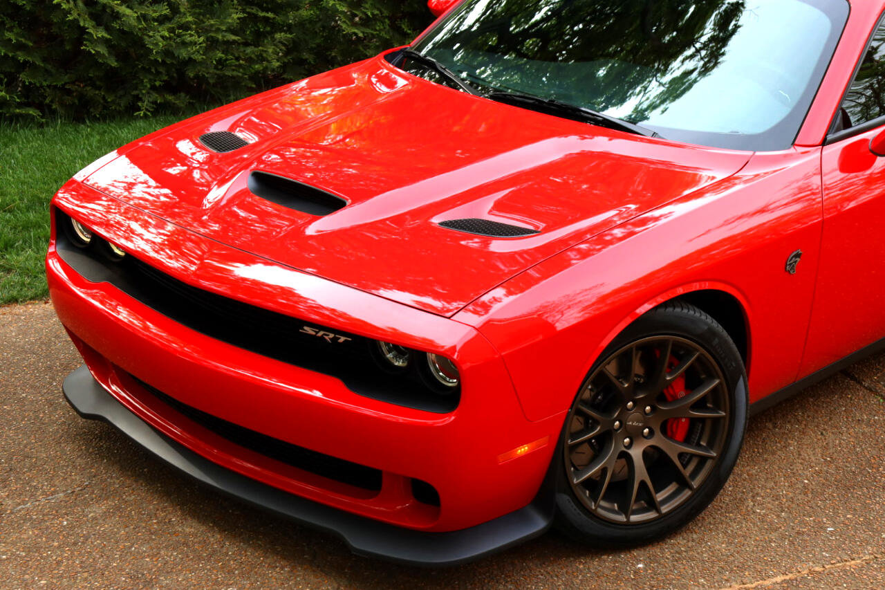Used 2017 Dodge Challenger SRT Hellcat image 25