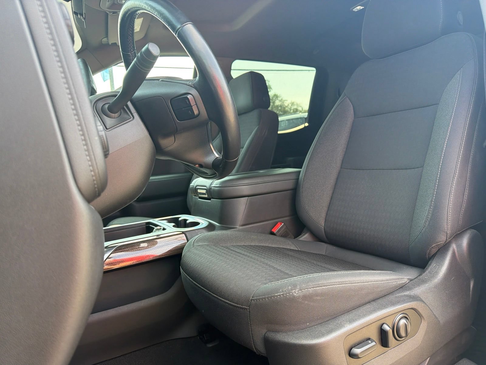 Used 2020 Chevrolet Silverado 1500 LT w/ Texas Edition RWD image 8