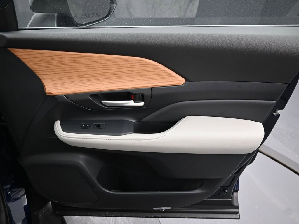 Certified 2026 Toyota Grand Highlander Limited image 40