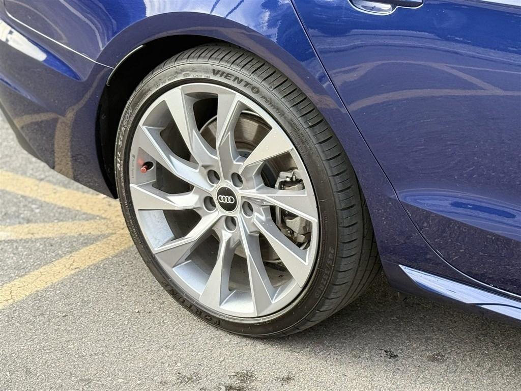 Used 2022 Audi A4 2.0T Premium Plus w/ Premium Plus Package image 10