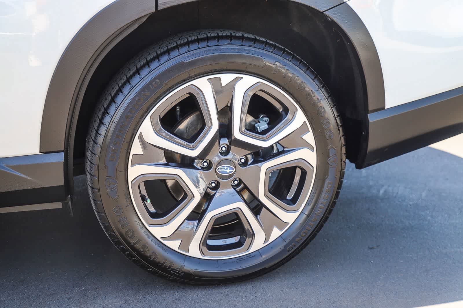 Used 2023 Subaru Ascent Limited AWD/4WD image 11