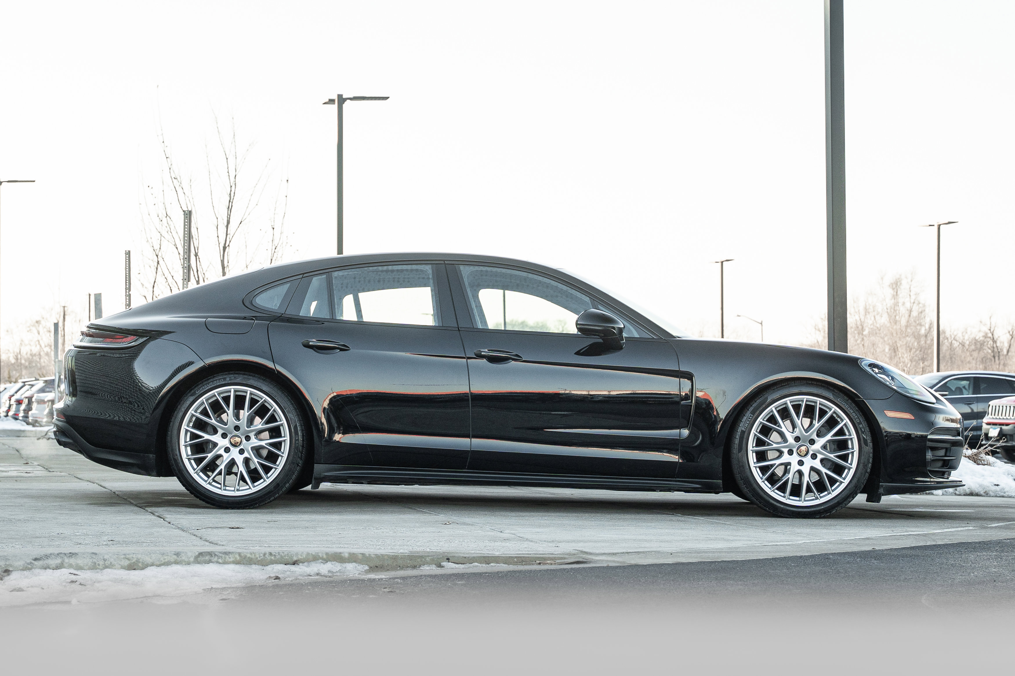 Used 2023 Porsche Panamera 4 image 3