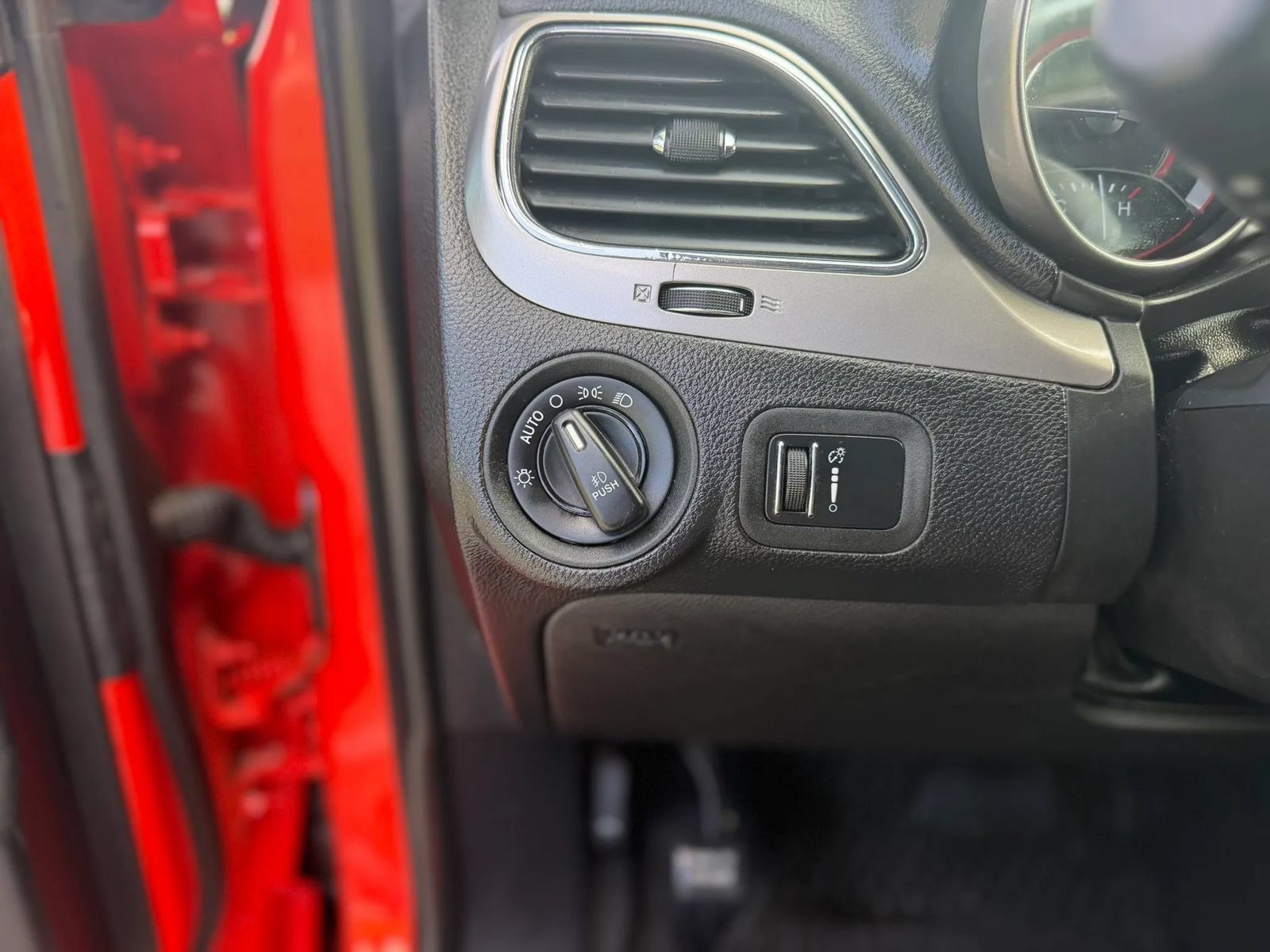Used 2018 Dodge Journey Crossroad AWD/4WD image 36