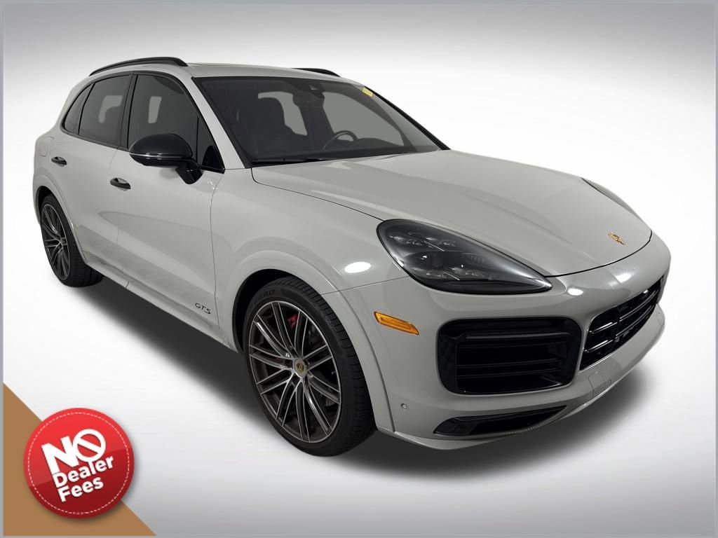 Used 2023 Porsche Cayenne GTS image 1