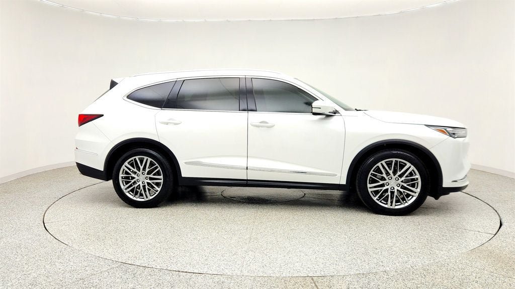 Used 2023 Acura MDX SH-AWD w/ Advance Package image 4