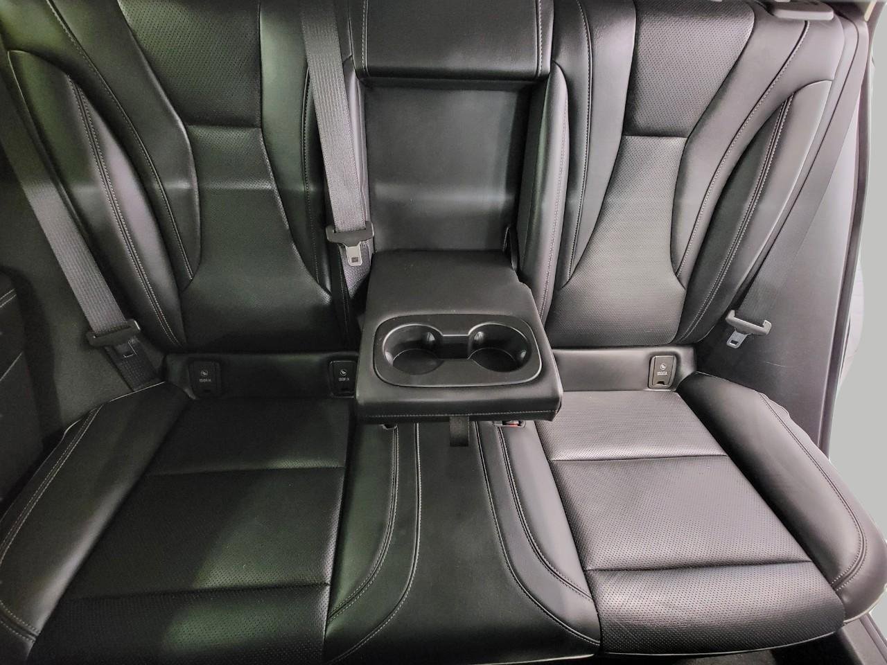 Used 2023 Buick Envision Essence AWD/4WD image 23