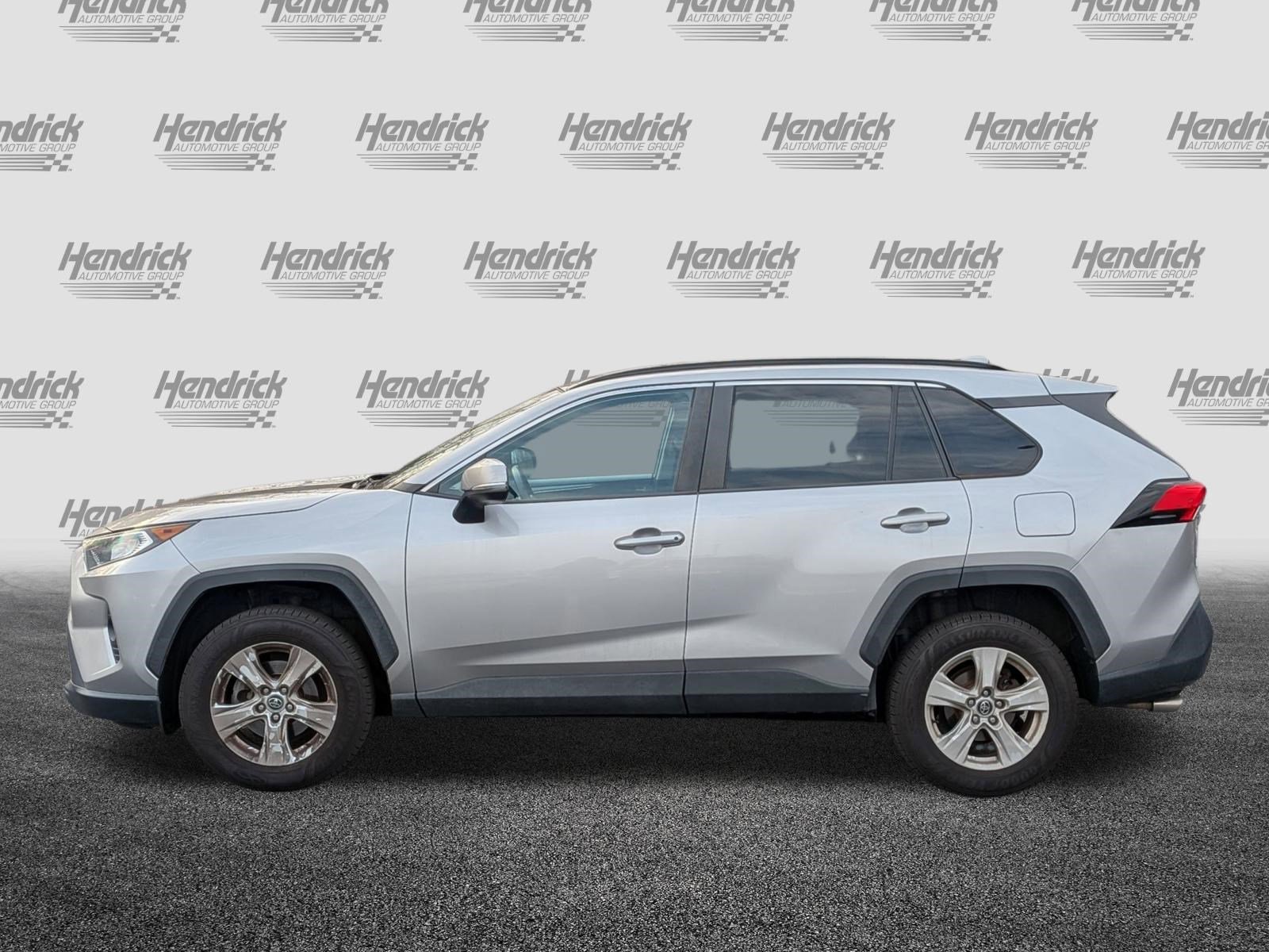Used 2020 Toyota RAV4 XLE image 6