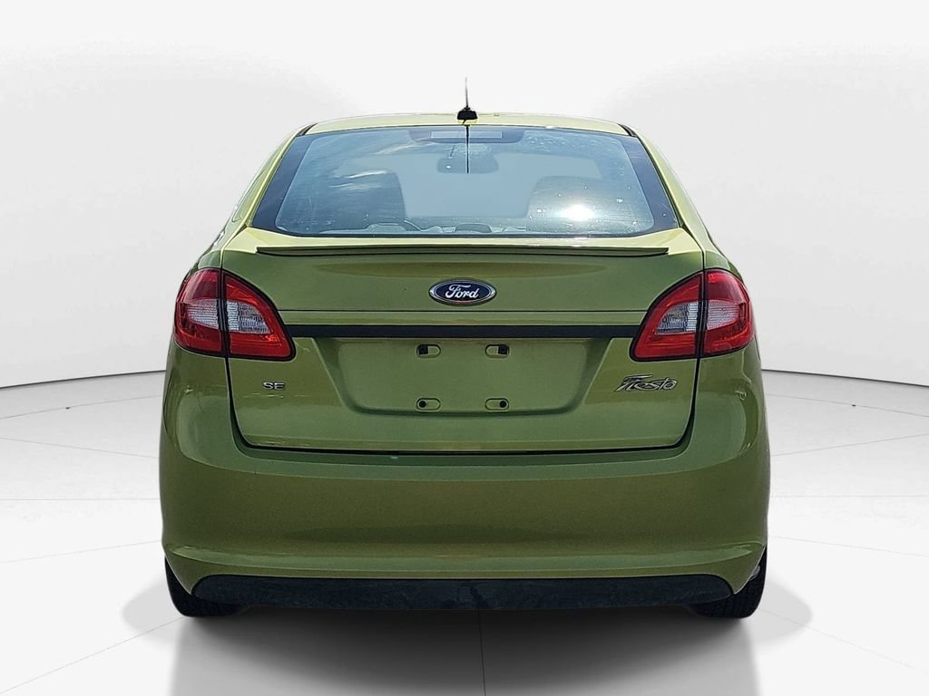 Used 2013 Ford Fiesta SE FWD image 7
