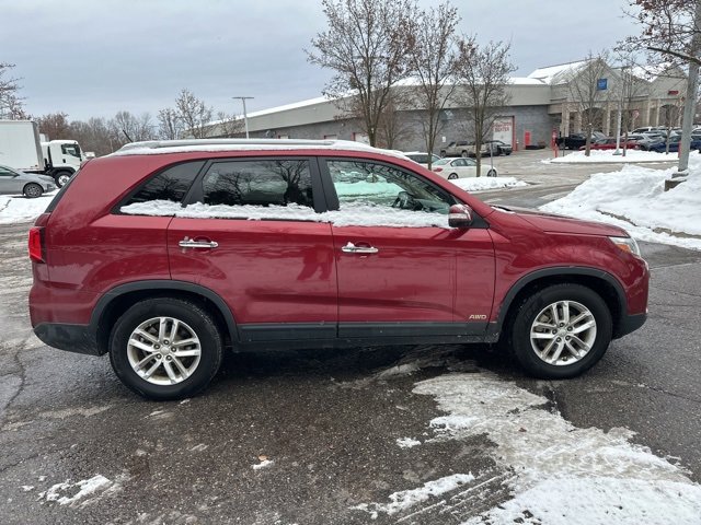 Used 2015 Kia Sorento LX image 6