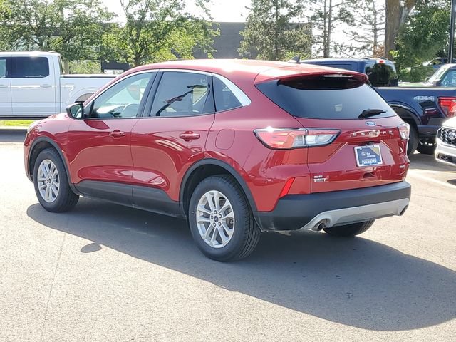 Certified 2022 Ford Escape SE w/ Convenience Package AWD/4WD image 3