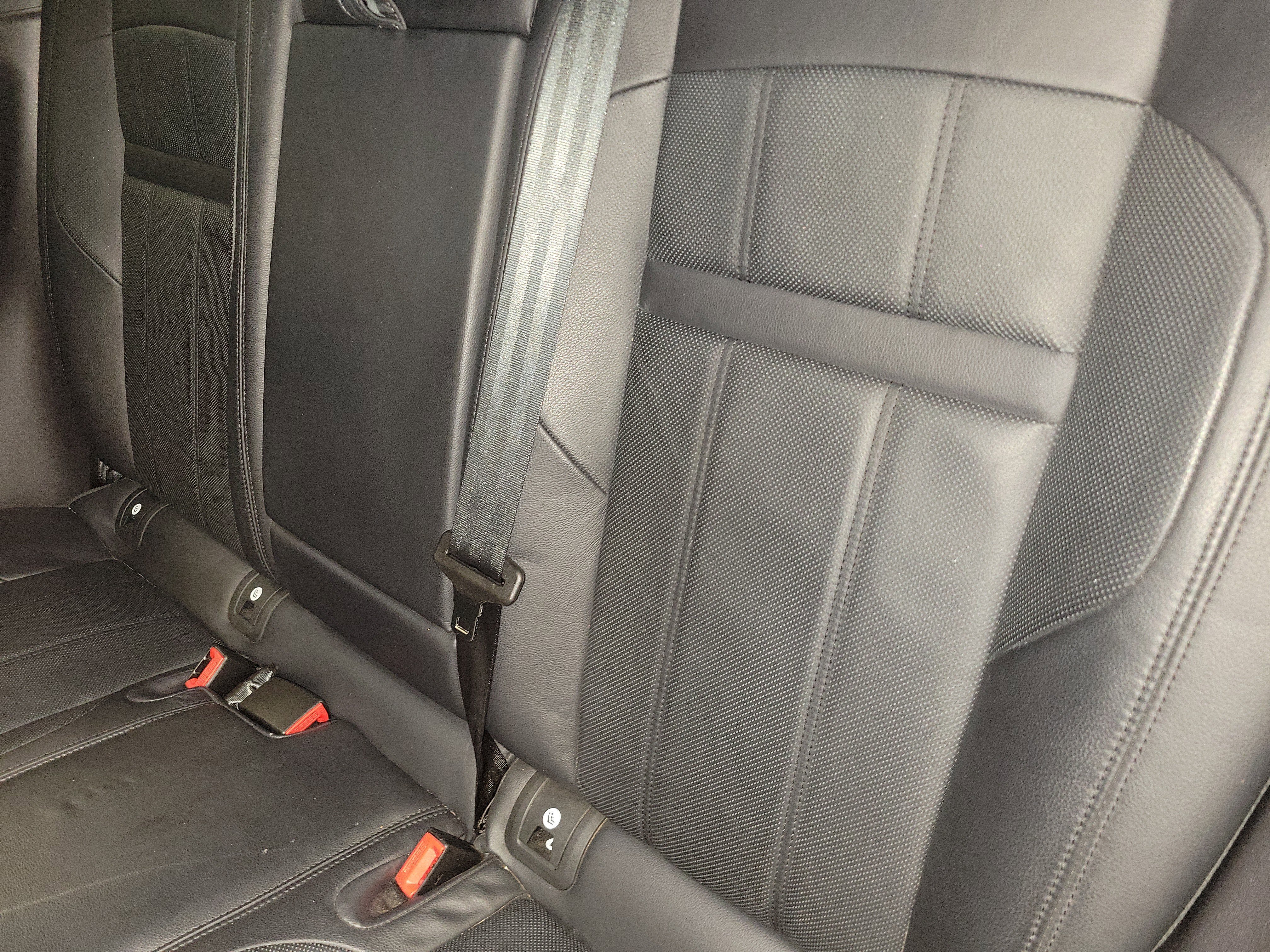 Used 2020 Land Rover Range Rover Evoque S image 13