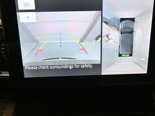 Used 2020 Ford Explorer Limited image 32