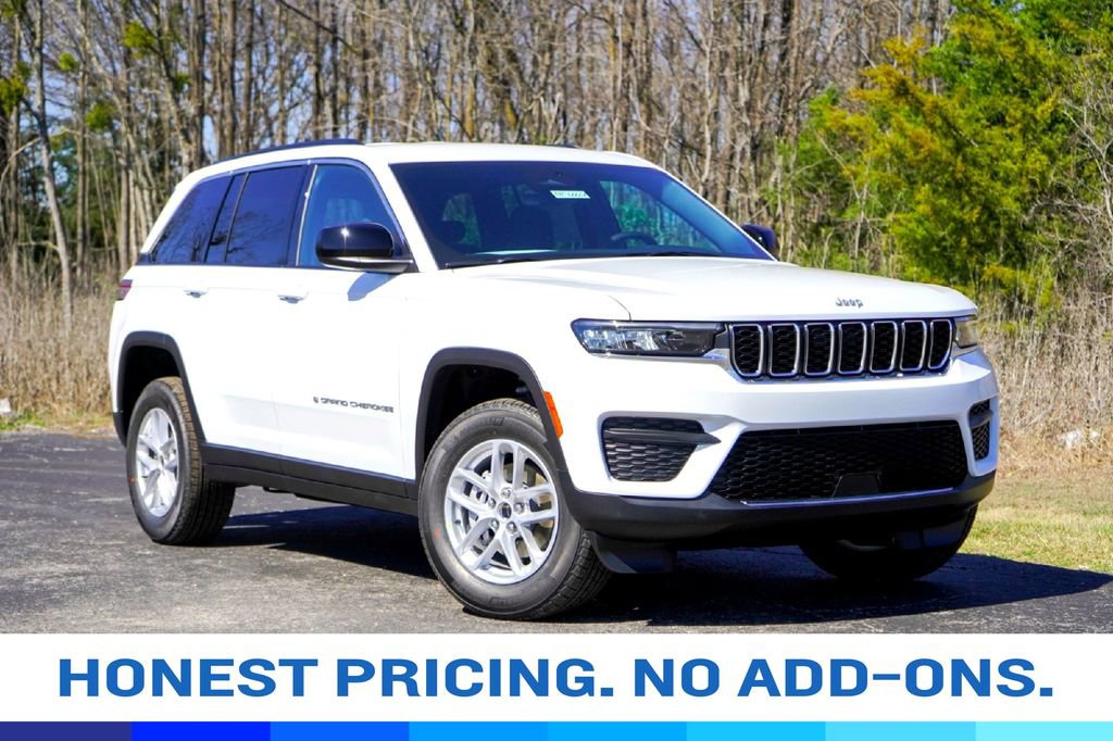 New 2026 Jeep Grand Cherokee Laredo RWD image 1