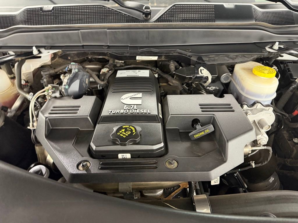 Used 2024 RAM 2500 Limited w/ Towing Technology Group image 36