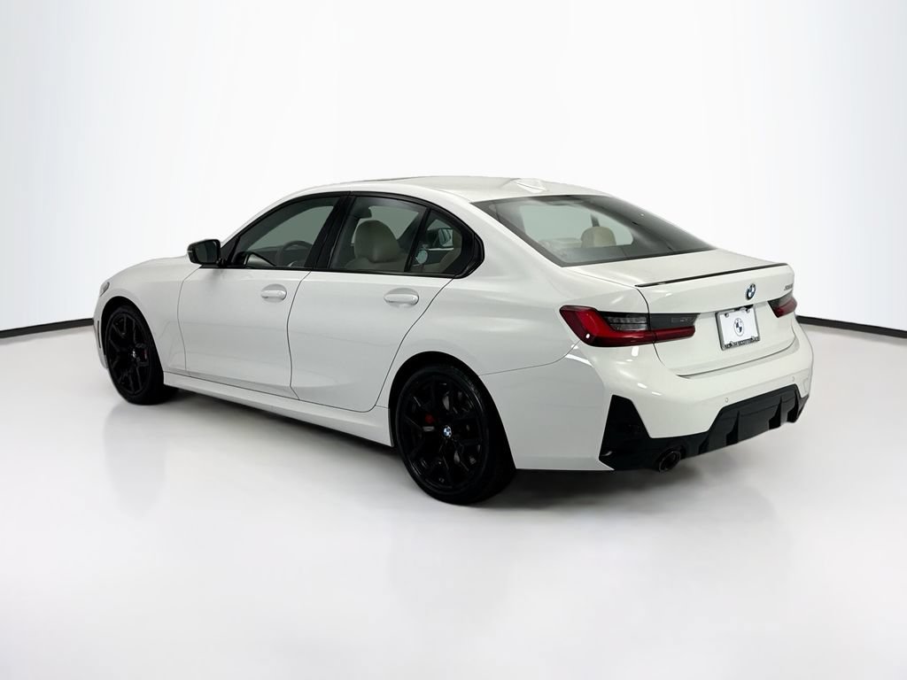Used 2026 BMW 330i Sedan w/ M Sport Package RWD image 7