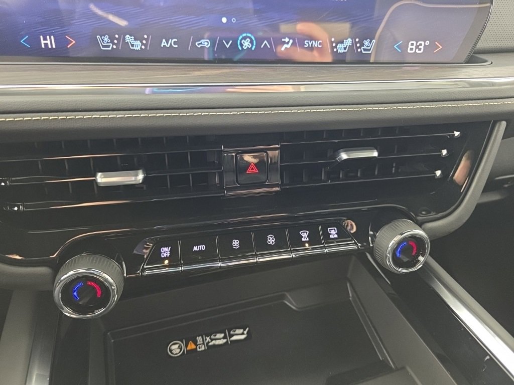 New 2025 Chevrolet Suburban Premier w/ Sun And Tow Package image 21