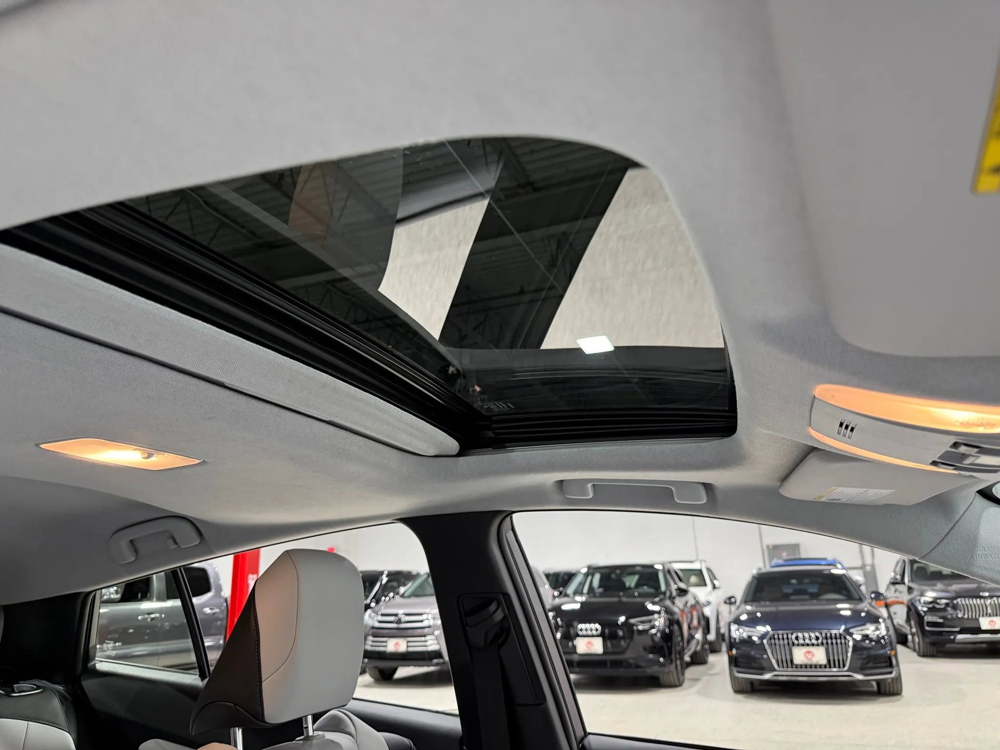 Used 2017 Toyota Prius Four w/ Premium Convenience Package image 44