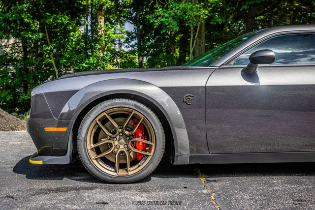 Used 2020 Dodge Challenger SRT Hellcat image 4