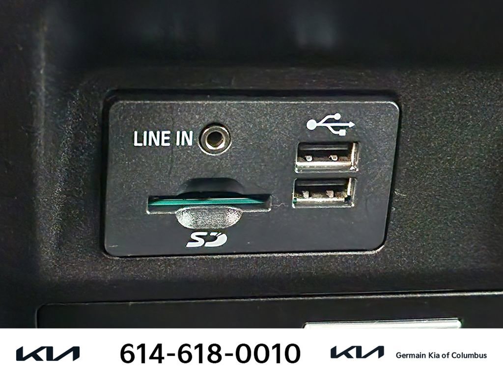 Used 2015 Ford F150 Lariat w/ Trailer Tow Package image 31