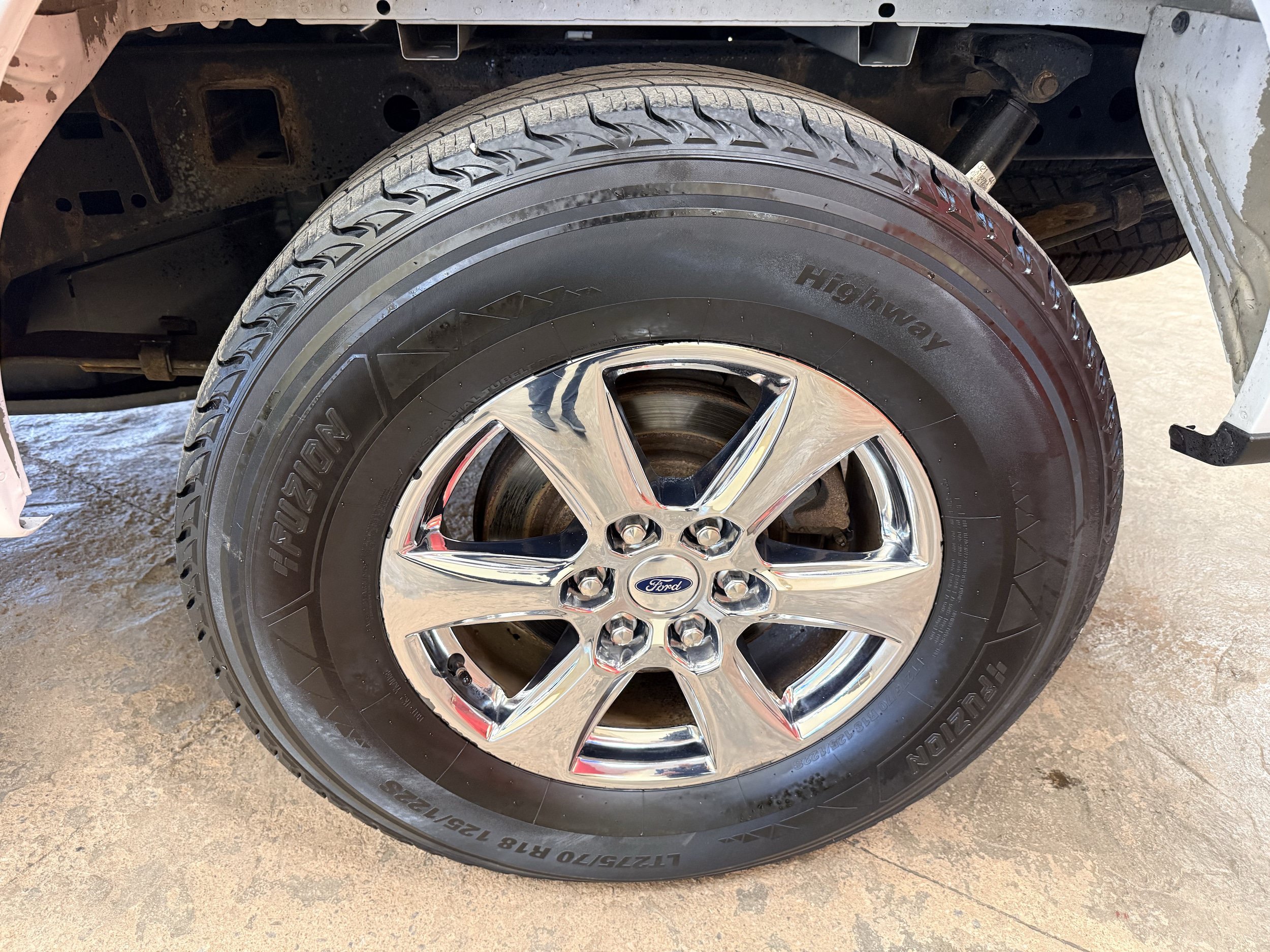 Used 2019 Ford F150 XLT w/ Equipment Group 302A Luxury AWD/4WD image 12