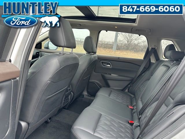 Used 2023 Nissan Rogue Platinum w/ Platinum Premium Package image 14