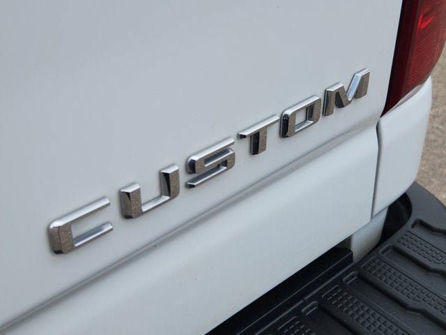 Used 2022 Chevrolet Silverado 2500 Custom w/ Custom Value Package AWD/4WD image 16