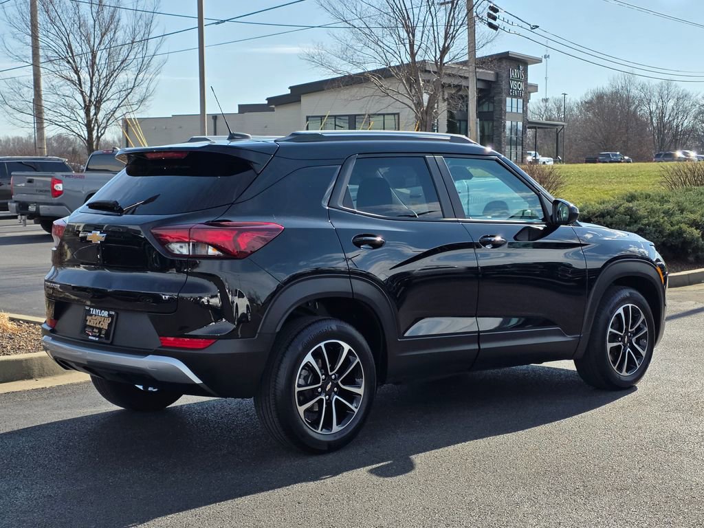 Used 2025 Chevrolet TrailBlazer LT image 5