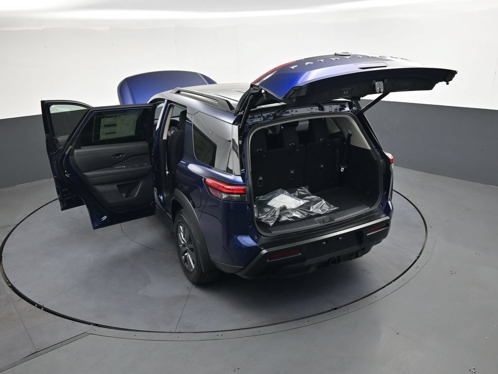 Certified 2026 Nissan Pathfinder SV w/ SV Premium Package FWD image 50