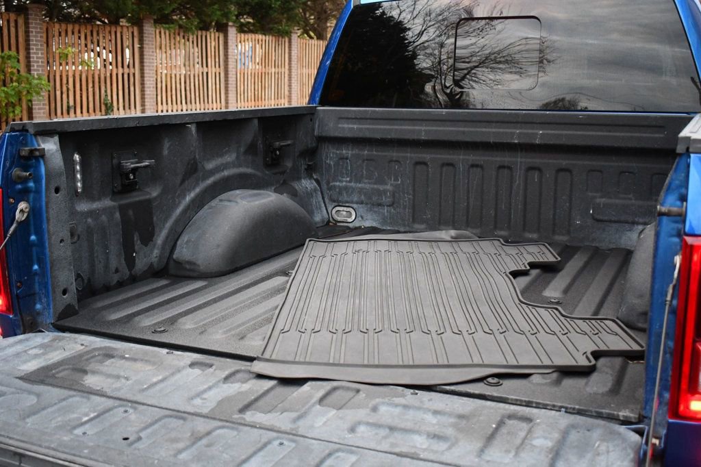 Used 2018 Ford F150 Raptor w/ Equipment Group 802A Luxury image 11