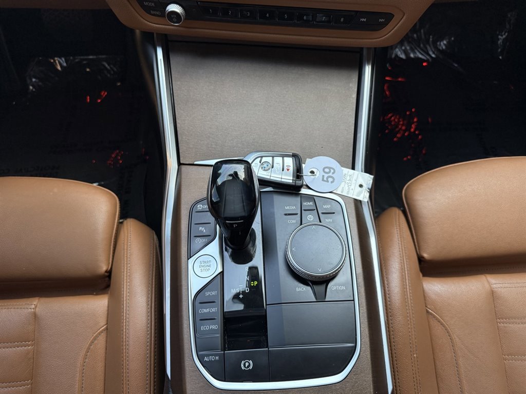 Used 2021 BMW 330i Sedan w/ Convenience Package RWD image 25