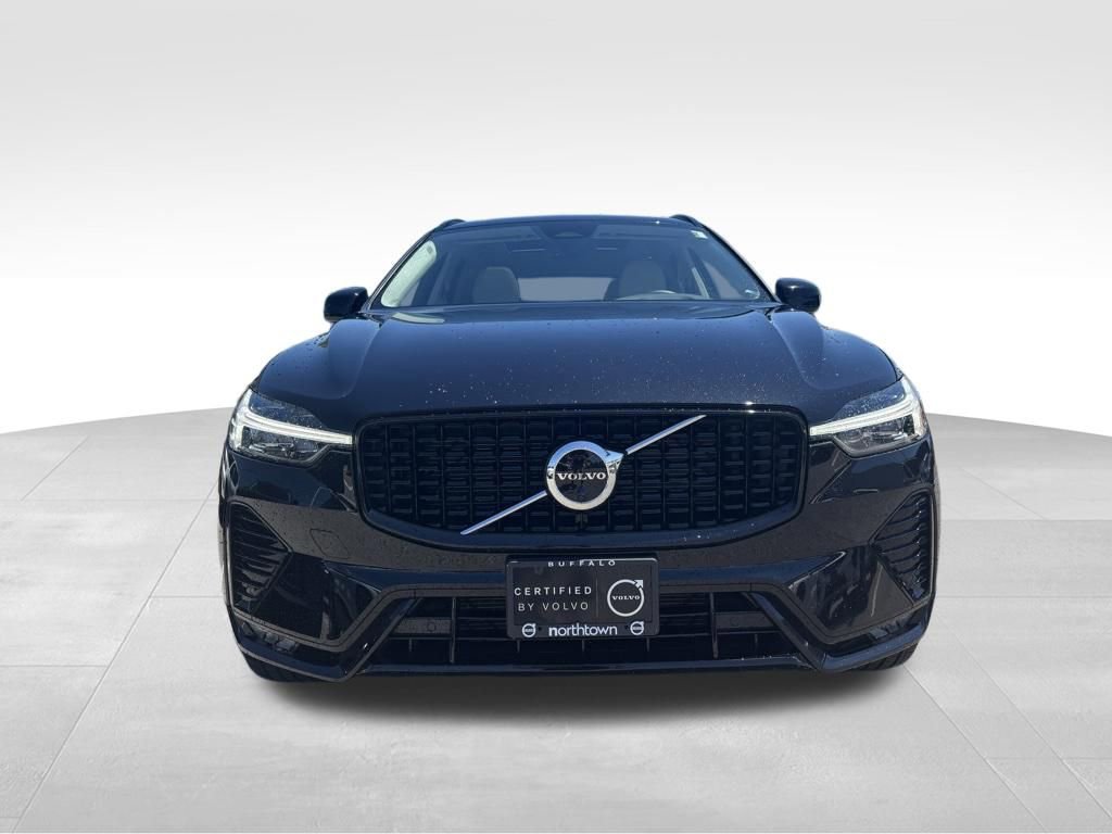 Used 2023 Volvo XC60 B5 Plus w/ Climate Package AWD/4WD image 5