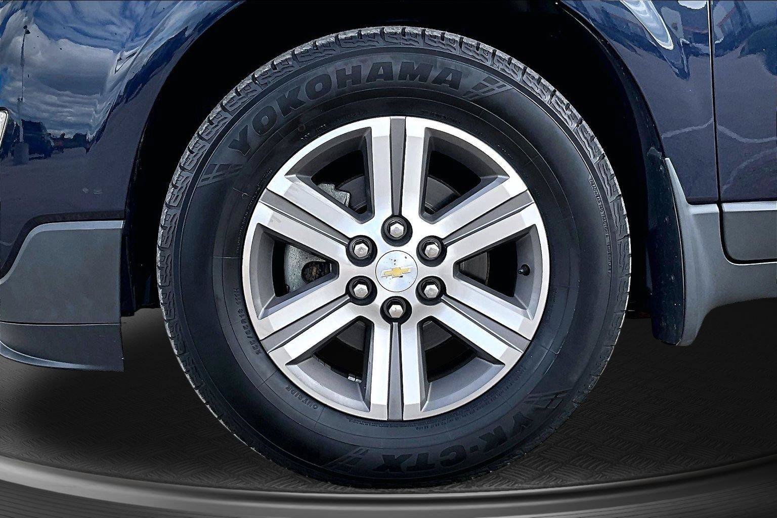 Used 2017 Chevrolet Traverse LS AWD/4WD image 10