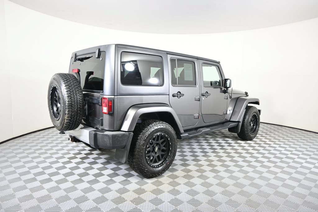 Used 2014 Jeep Wrangler Unlimited Sahara w/ Connectivity Group AWD/4WD image 6