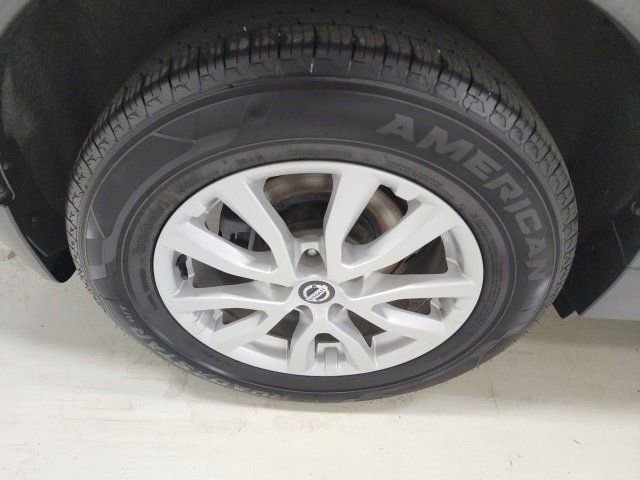 Used 2020 Nissan Rogue SV image 13