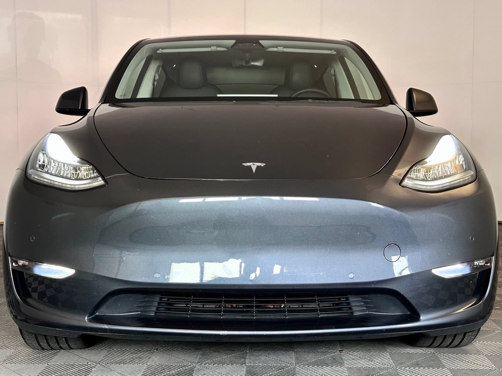 Used 2022 Tesla Model Y Long Range AWD/4WD image 24