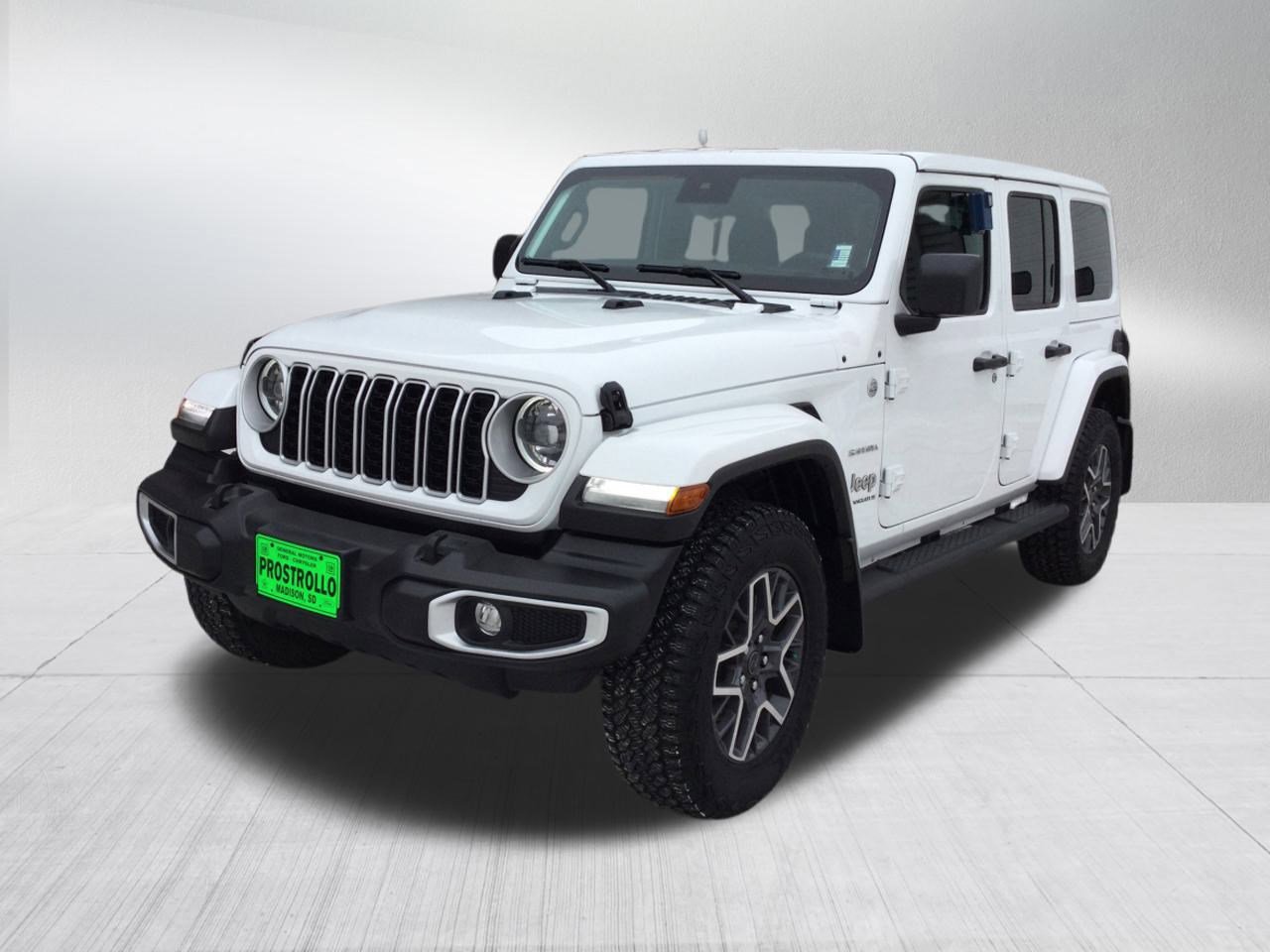 Used 2024 Jeep Wrangler Sahara image 2