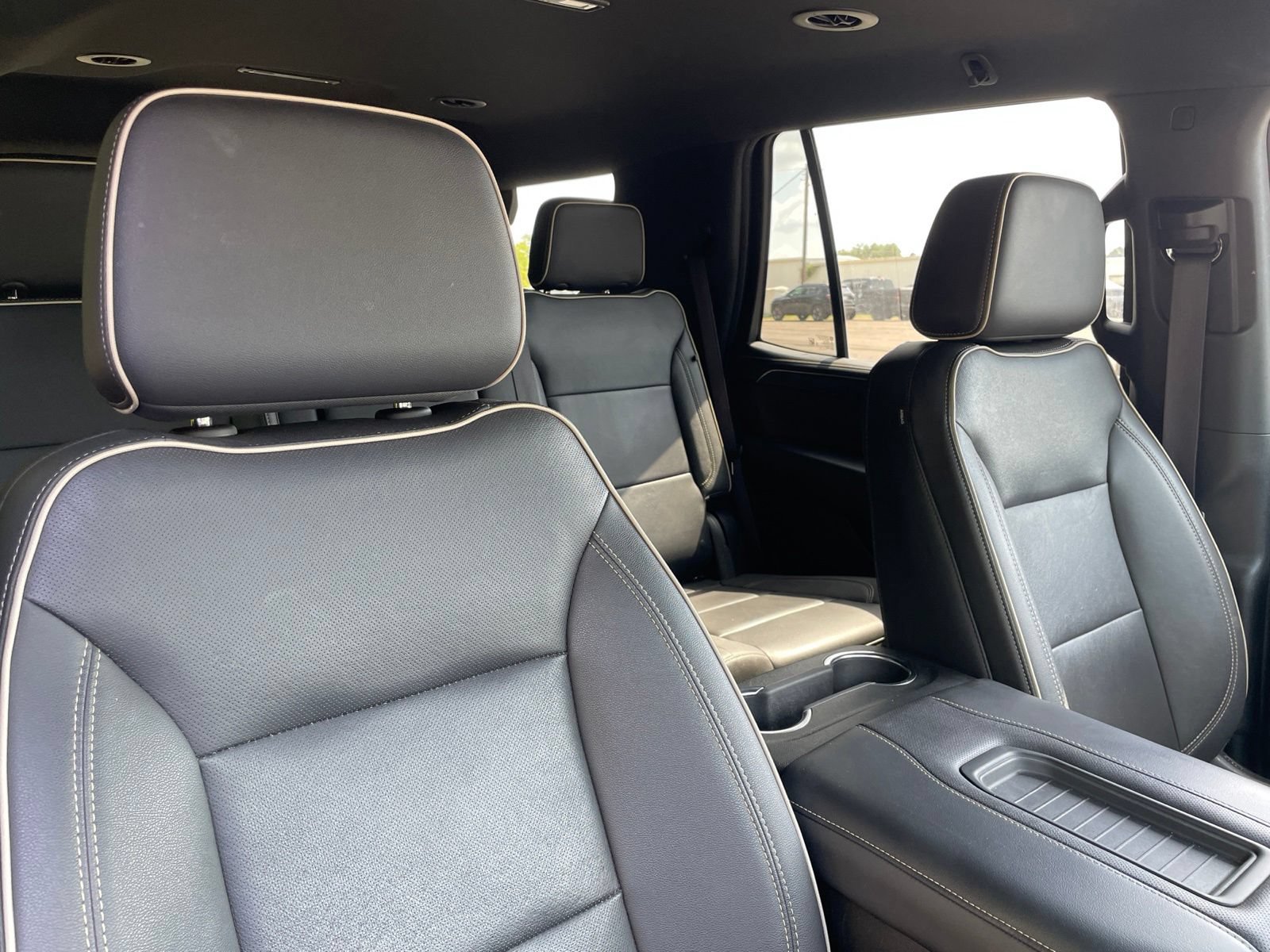 Used 2024 GMC Yukon SLT AWD/4WD image 33