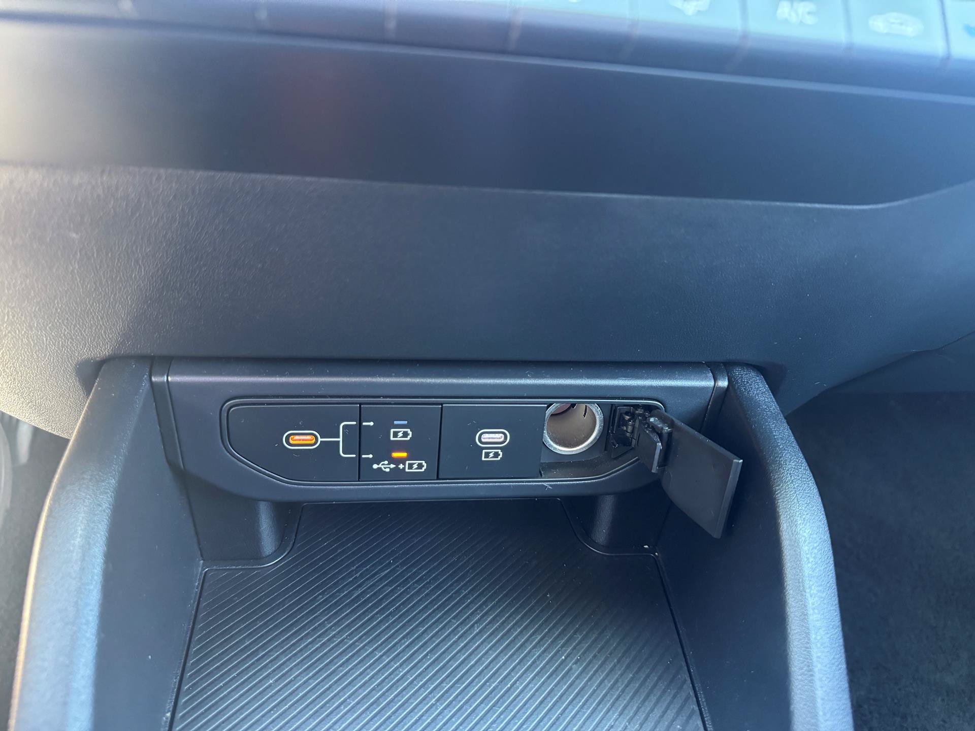 Used 2026 Kia K4 FWD image 17