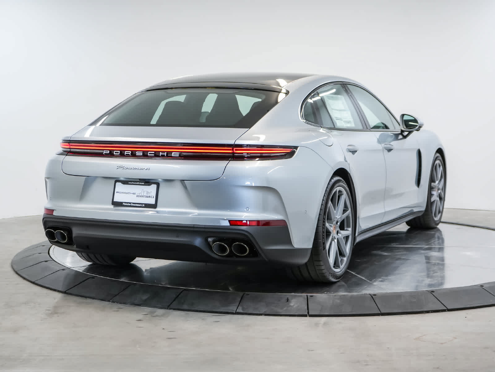 New 2026 Porsche Panamera RWD image 9