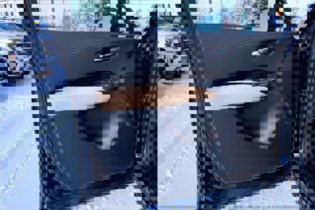 Used 2024 Cadillac XT4 Luxury image 22