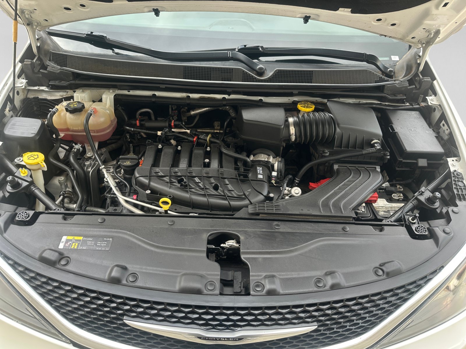 Used 2021 Chrysler Voyager Lxi FWD image 19