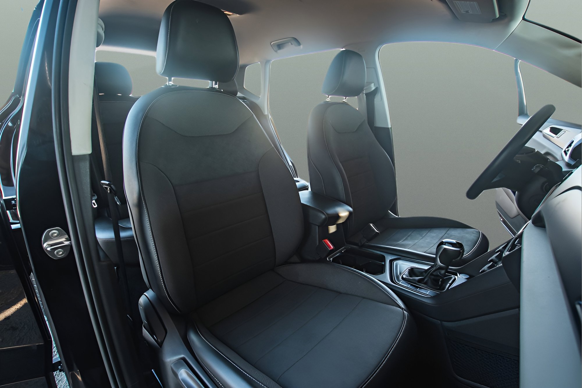 Used 2022 Volkswagen Taos SE FWD image 18